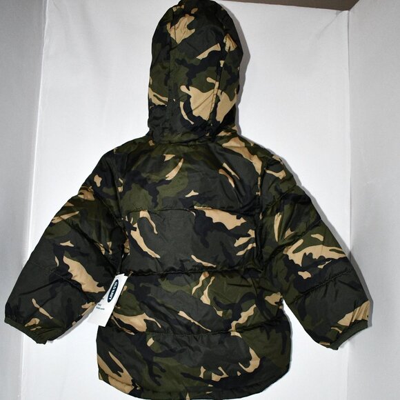 Old Navy Kids Puffer Jacket with Hood in CAMO Size: 2T NWT - Picture 2 of 3